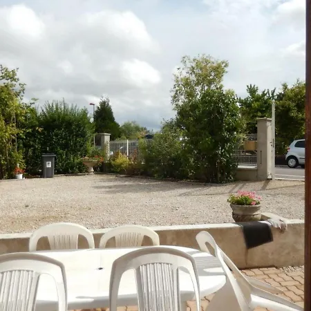 Saint-parres-aux-tertres, 3 Pieces, 6 Personnes - Fr-1-543-202 *